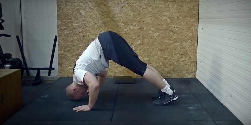 trening ćwiczenia w domu mięśnie siłownia crossfit